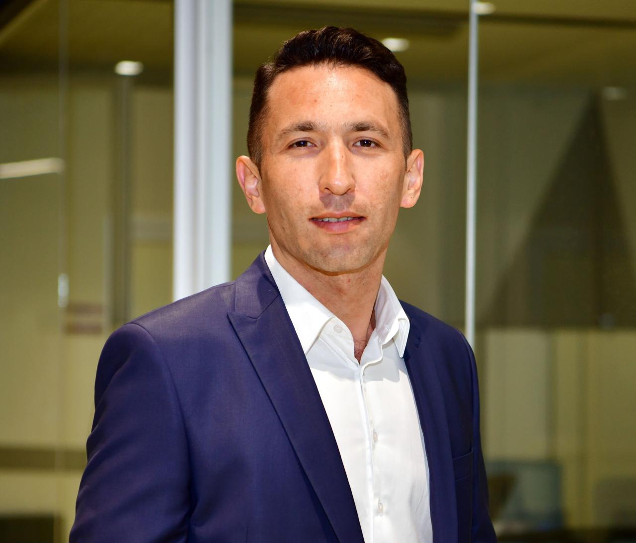 Dr. Alparslan Güzey